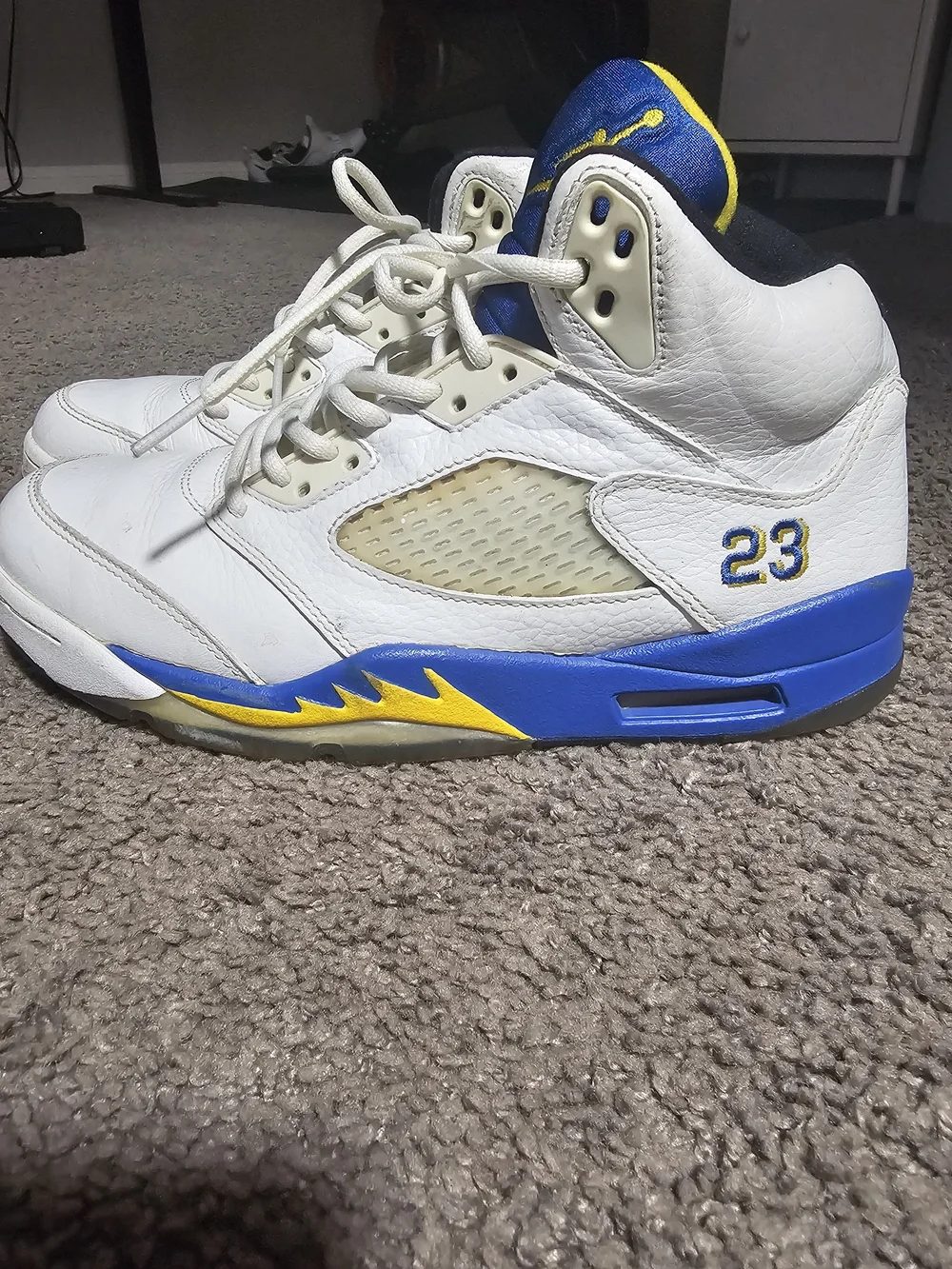 Air JordanJordan 5 Retro 'Laney' 2013